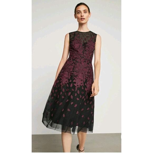 BCBG Max Azria Dress 8 Red Black Floral Embroidered Tulle Mesh Gown Formal NWT - Picture 1 of 10